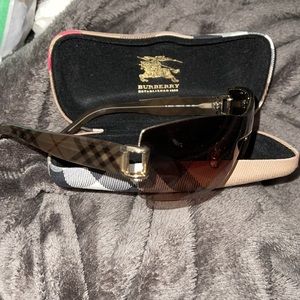 Authentic BURBERRY sunglasses! Gently used! Case & BOX included!